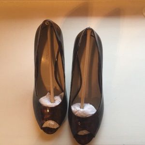 Brand New Peep Toe Tortoise Pump